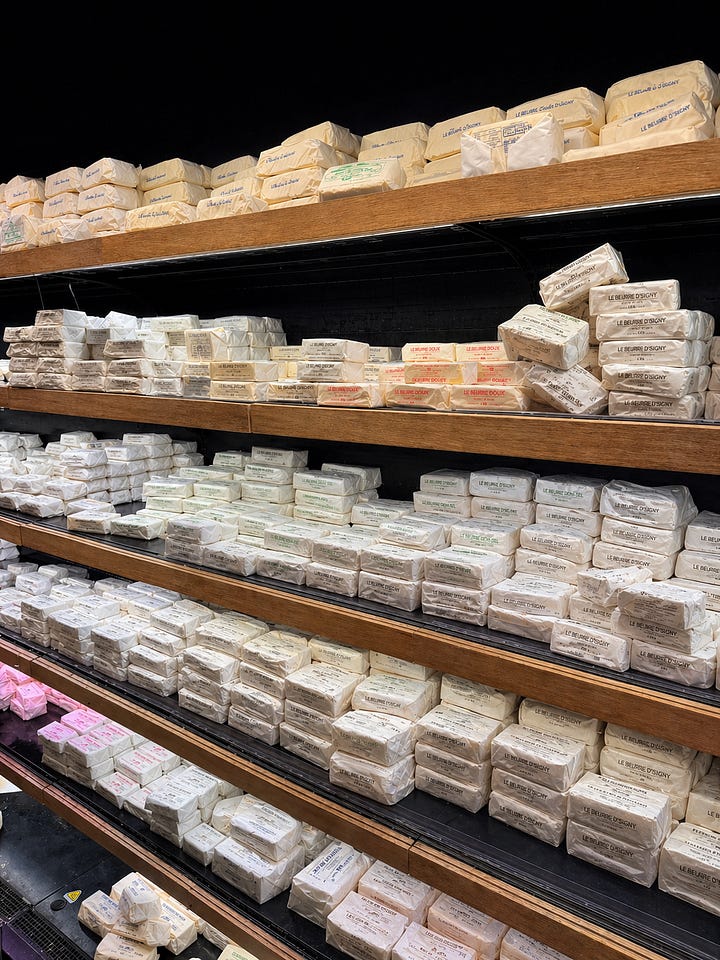 Een fractie van het boterschap in La Grande Épicerie