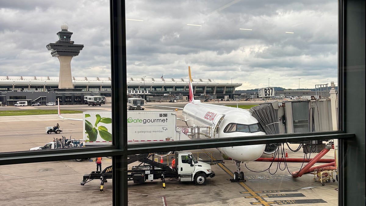 Dispatch: On Dulles Airport Costs