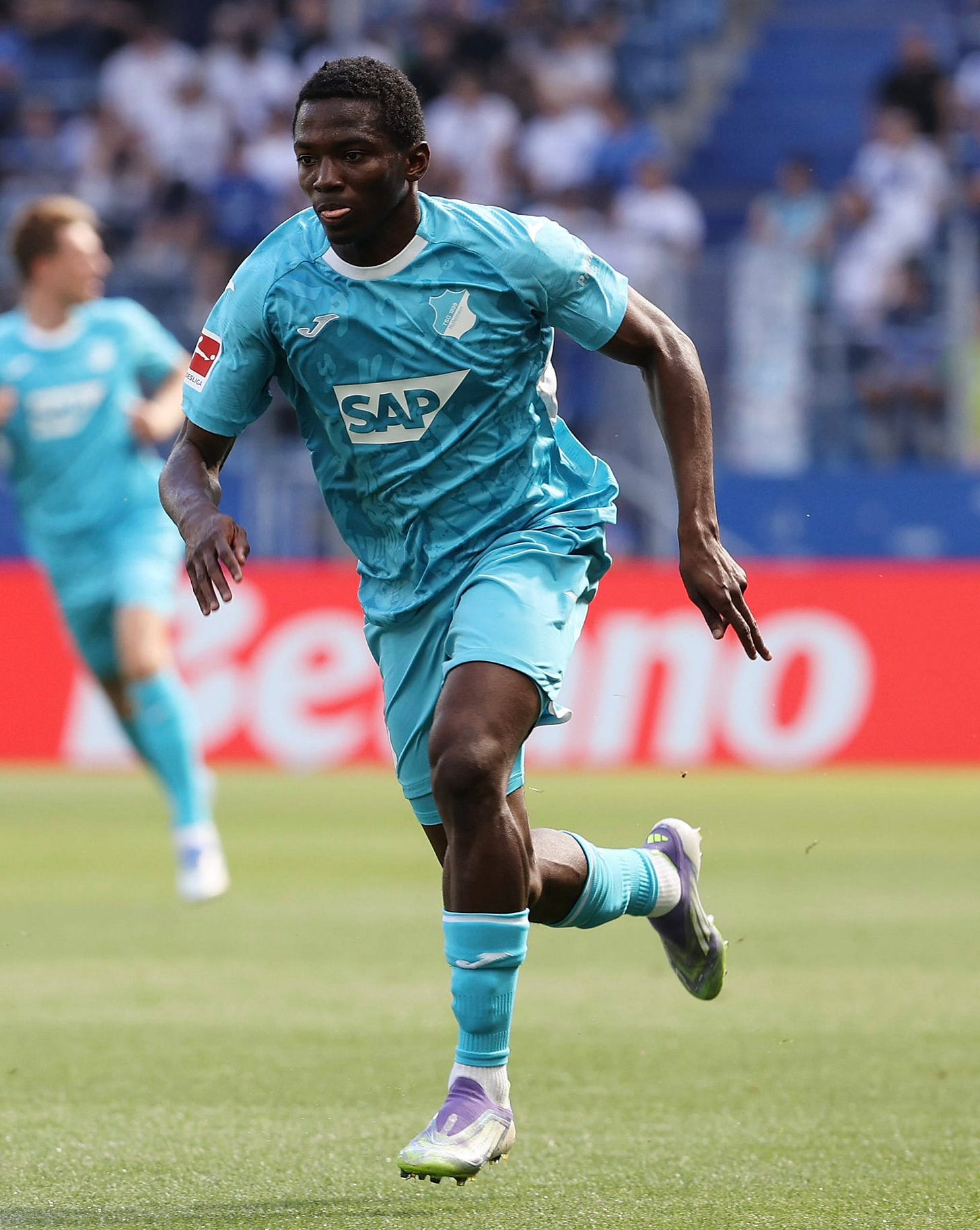 Bence Bocsák on X: "🇨🇮 Bazoumana Touré has the highest top speed (36km/h)  and the most dribbles completed (9) in the Bundesliga this season. He has  also created the most chances for