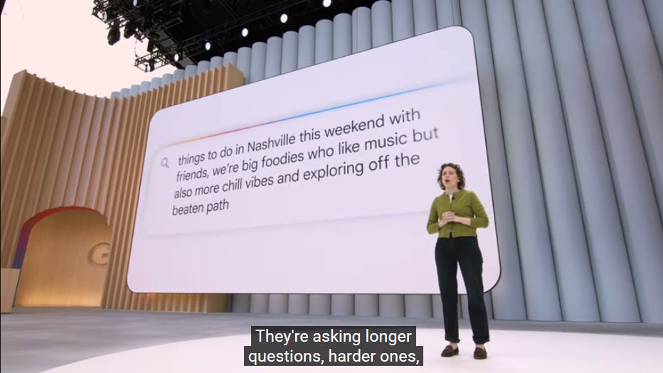 Liz Reid, de Google, explica cómo se están generando peticiones de información más largas y detalladas