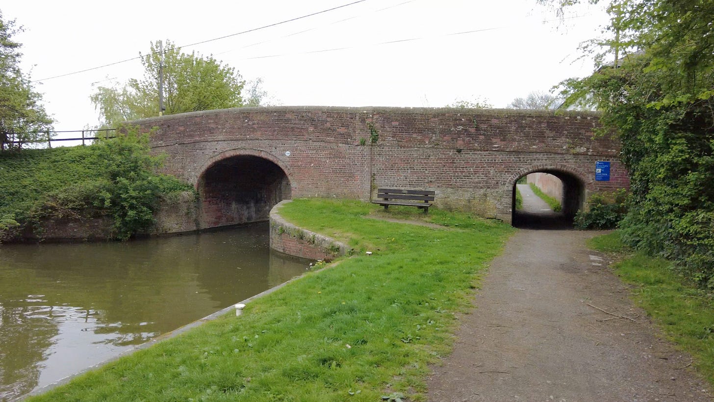Foxhangers Bridge, Marsh Lane, Rowde. The opening to the right was where the tramway once ran. Image: Roland's Travels Foxhangers Bridge, Marsh Lane, Rowde. The opening to the right was where the tramway once ran. Image: Roland's Travels