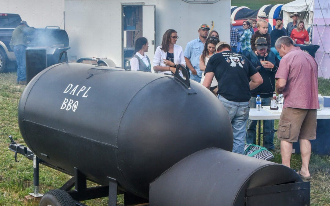 You'll get real good barbecue from this ingenious smoker!