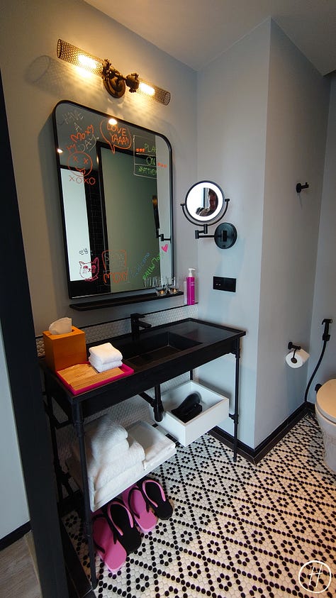 Bathroom of Corner room