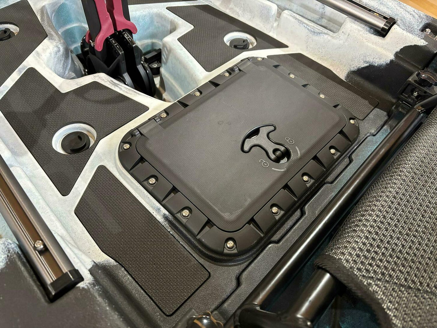 MOD330 Kapak Korumalı Bölme