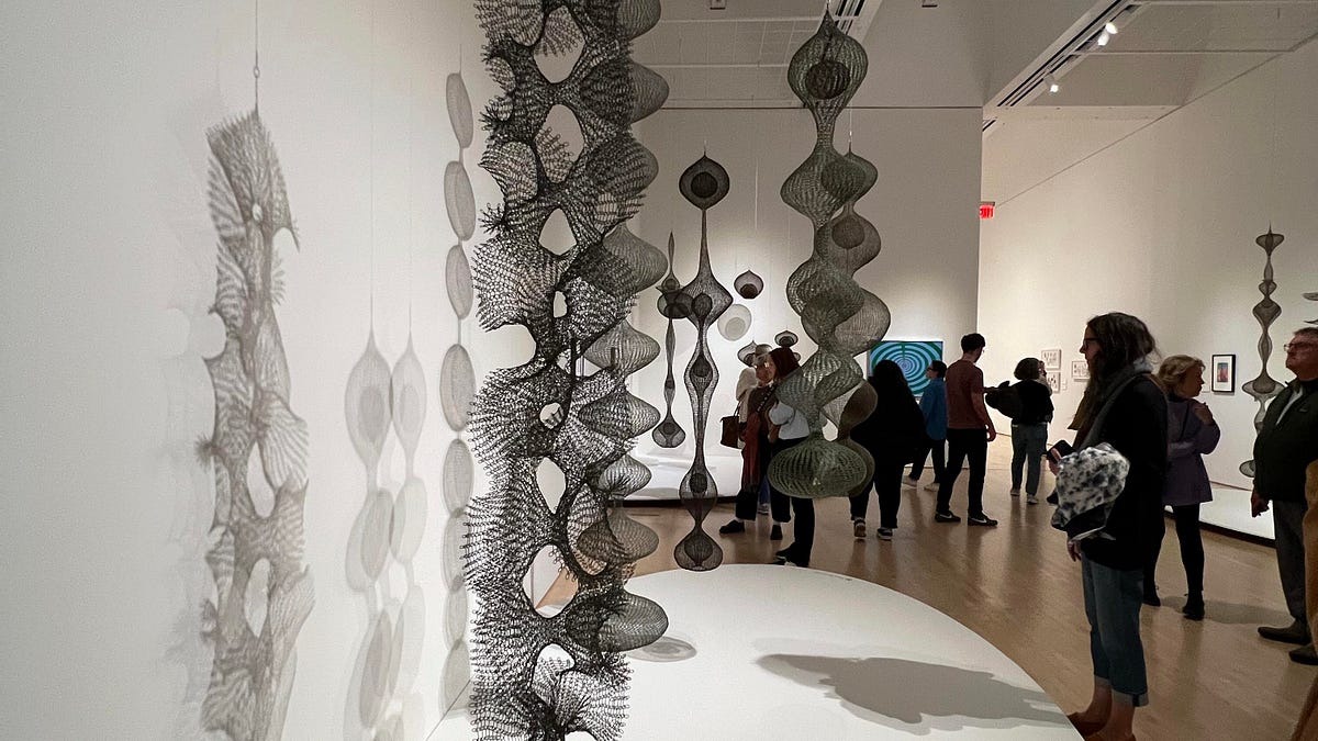 b34a72f7-c194-4b08-bdff-