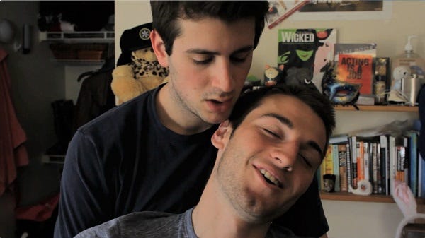 noam-ash-holding-philip-lockwood-bean-in-my-gay-rommmate noam-ash-holding-philip-lockwood-bean-in-my-gay-rommmate