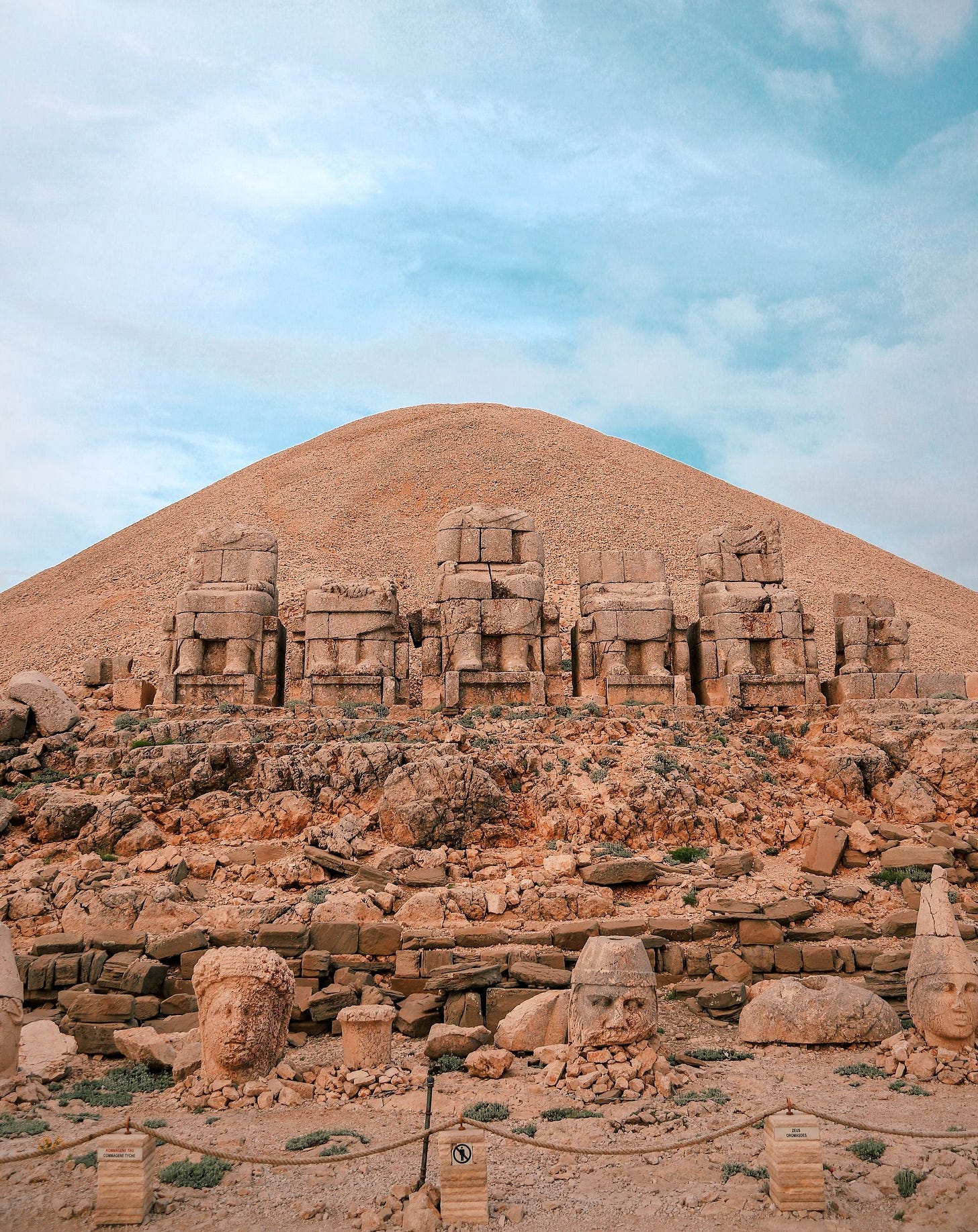 Photo of stone monument by Yunus of Pexels.