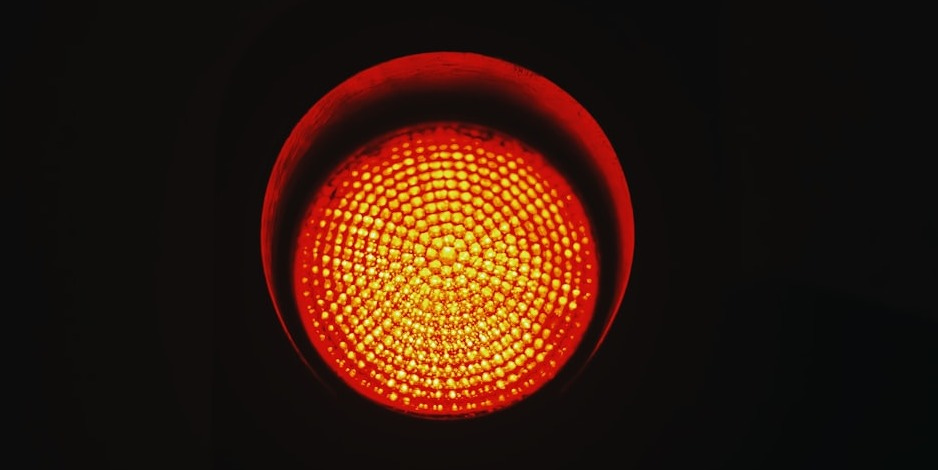 traffic light in red