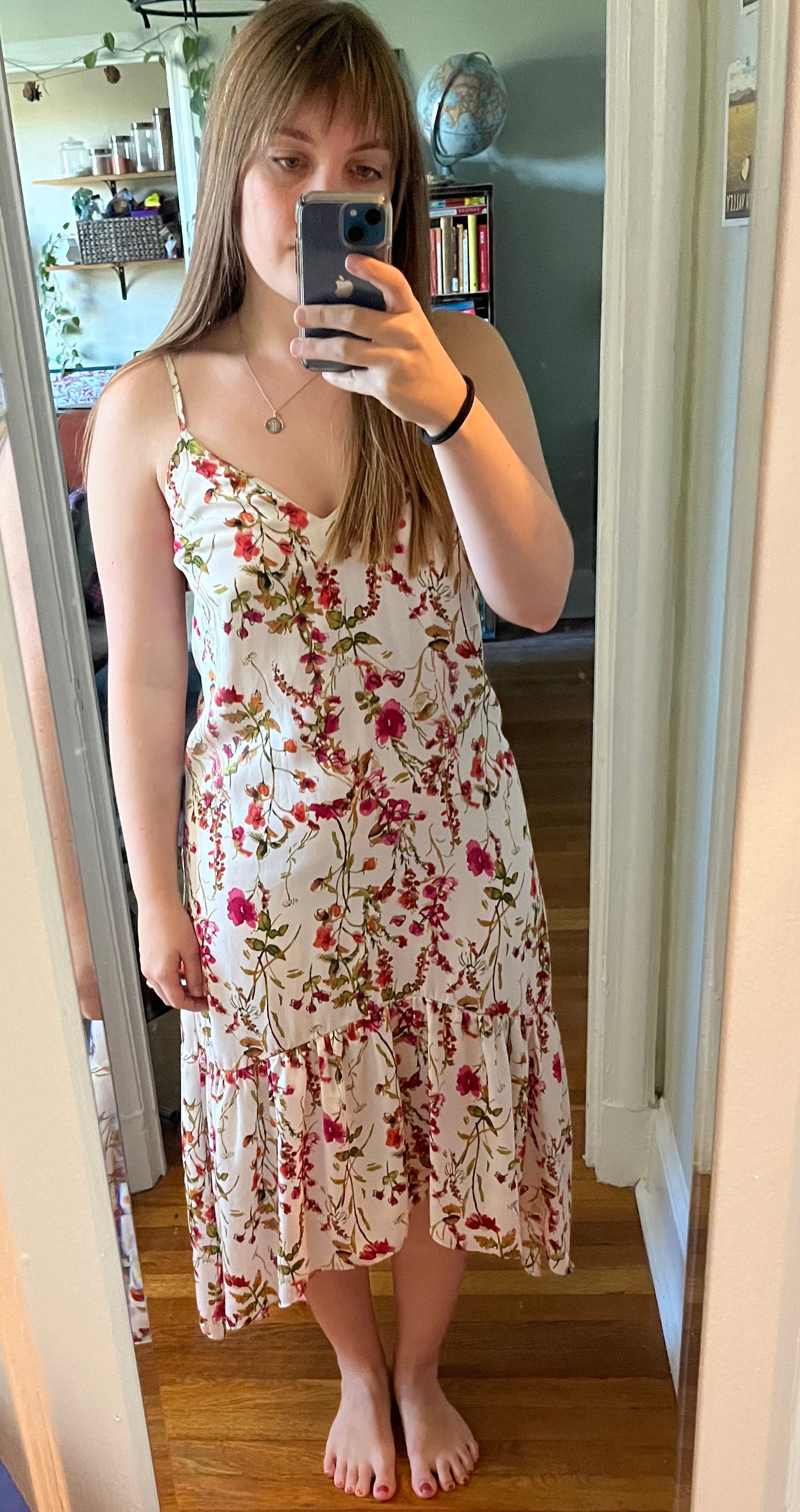 Forbidden Fruit #3: Sexy Dresses - by Abi Newhouse