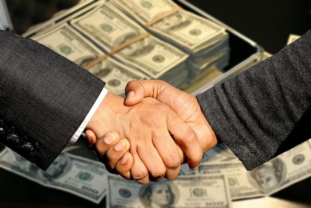 Science explains corruption: what goes on in the minds of corrupt  politicians | Texto em inglês com áudio