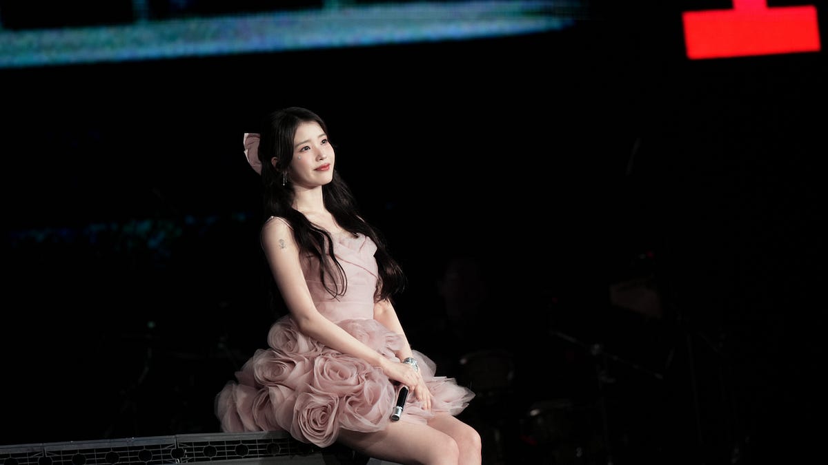 IU's “HEREH” World Tour Review: Unsurprising Talent and Surprising