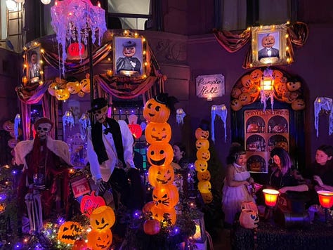 halloween decorations at my brownstone