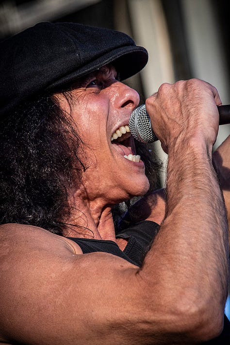 Back in Black / photos by Troy Larson © FallstownFUSE