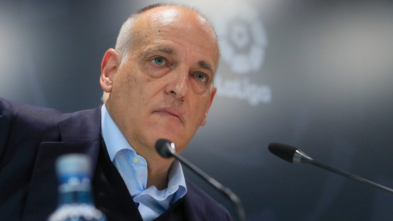 Tebas: "Vamos a dejar KO a la Superliga"