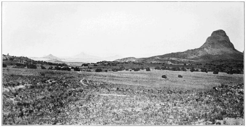Volcanic rock near San Mateo. via Wikimedia Commons.