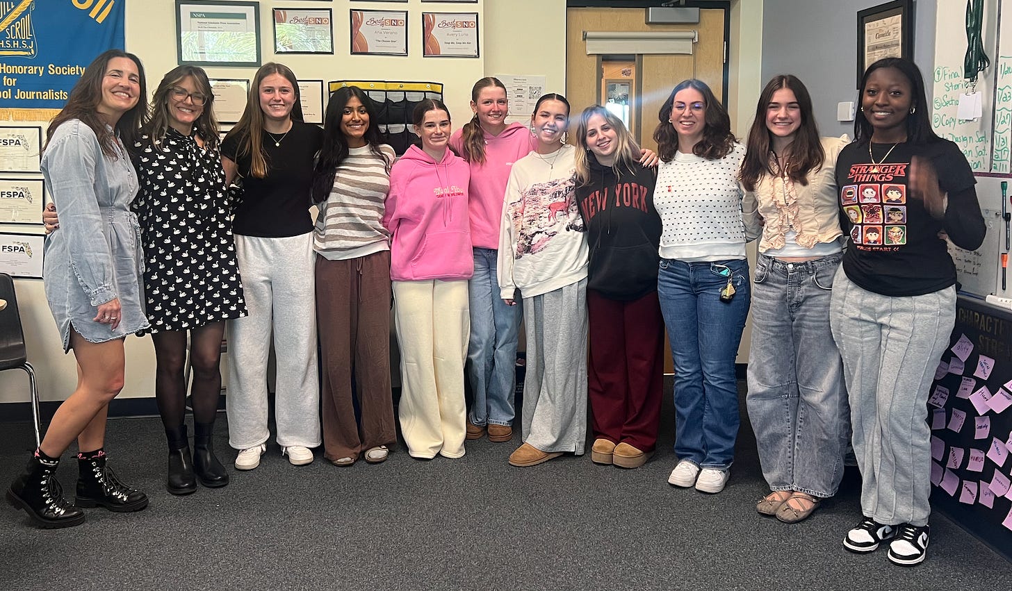 Award-winning Beauty Editor, Donna Francis meets the students from The Shorecrest Chronicle to introduce The Beauty Ed® The Lab Media Incubator project