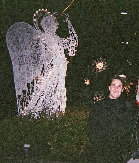 Pictures from my drive from Los Angeles to New York City in 2005. There are pictures of the road, American indigenous art, Times Square, Ground Zero from 9/11 and me in my new, drab apartment.