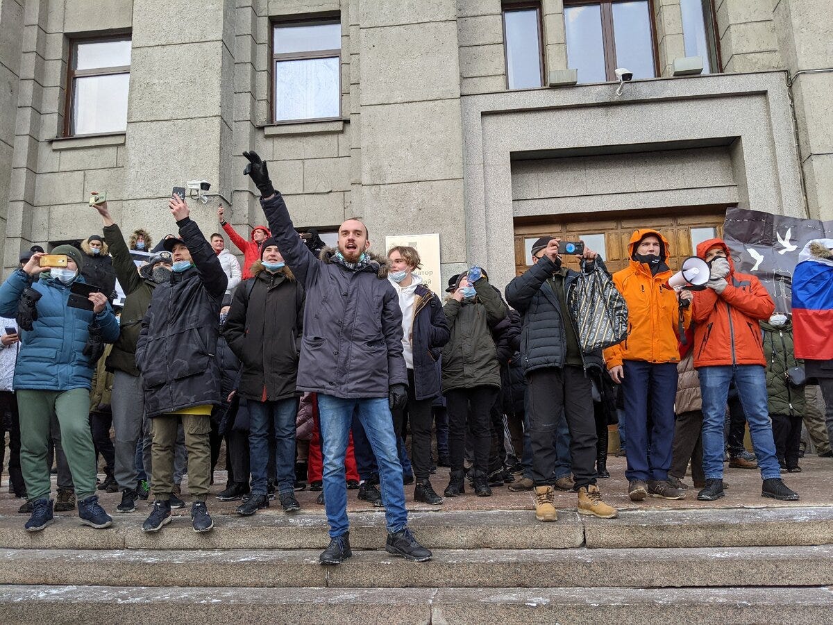 Три-два-раз, Путин — пид@ас! Репортаж с митинга Навального в Иркутске