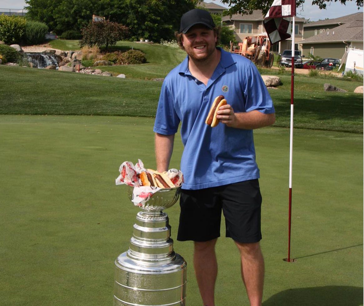 Steve Simmons thinks Phil Kessel is petty for Stanley Cup hot dog photo
