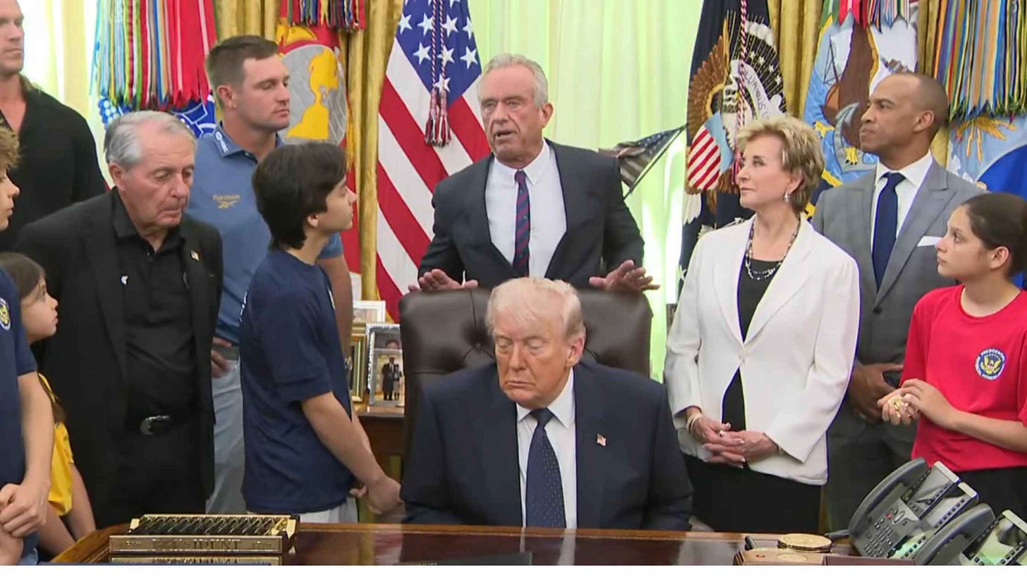 Donald Trump Presidential Fitness Test Award | Rev
