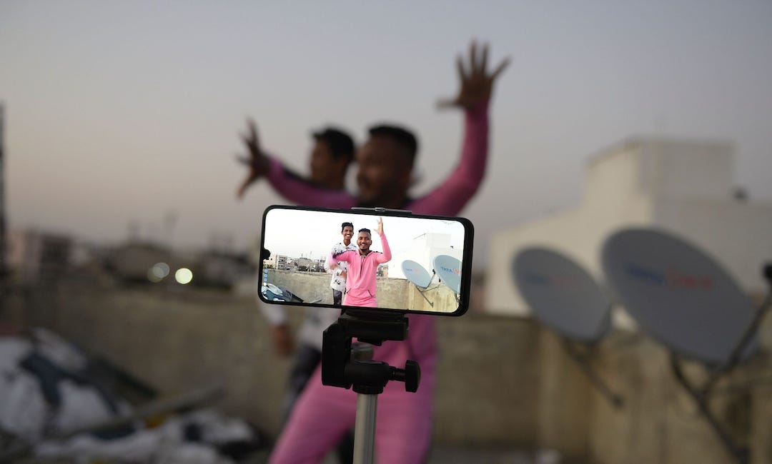 Rivals Vie to Fill Market Void as U.S. Business Ban Looms Over TikTok