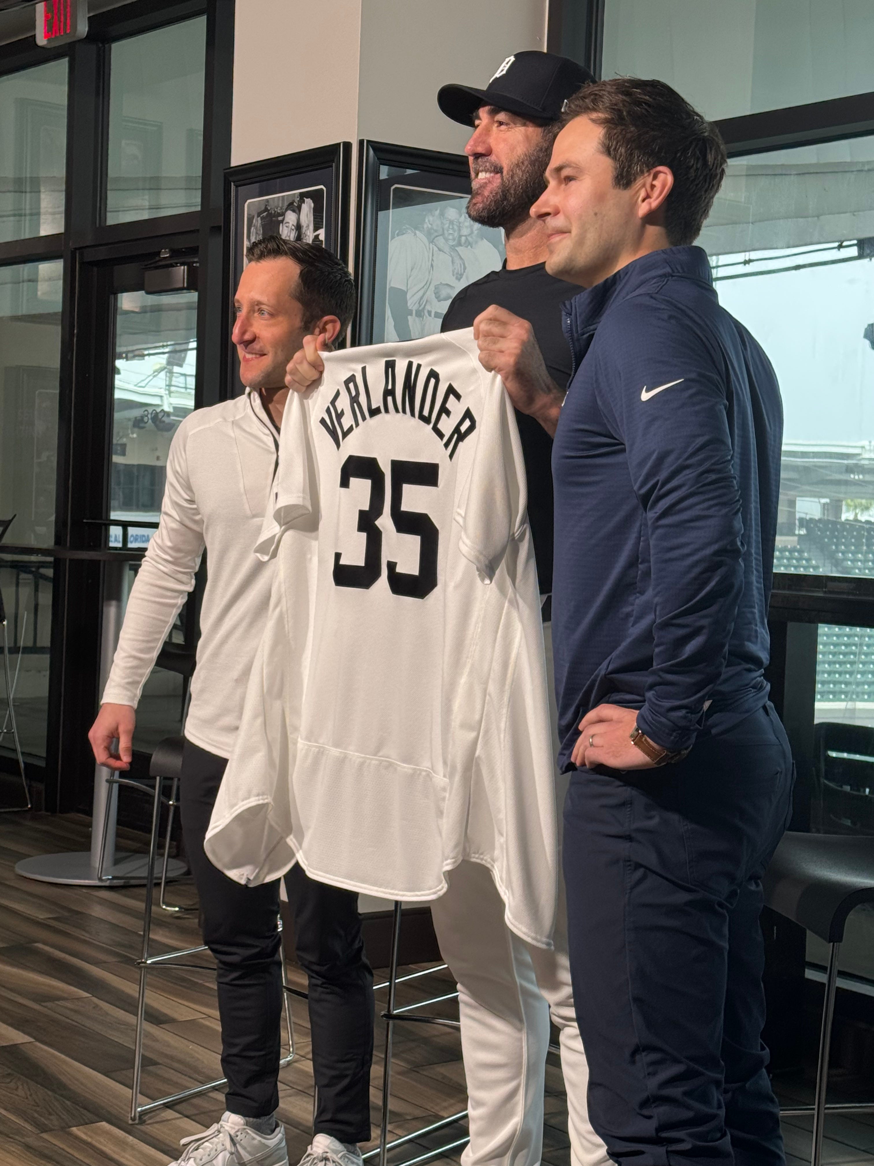 Verlander regains an old love -- the Tigers and a town to which he ...