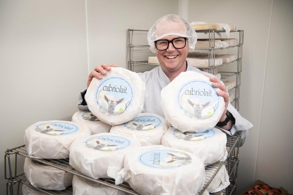 Frederic Van Tricht heeft nog een mooie voorraad Cabriolait in zijn rijperij in Wilrijk.