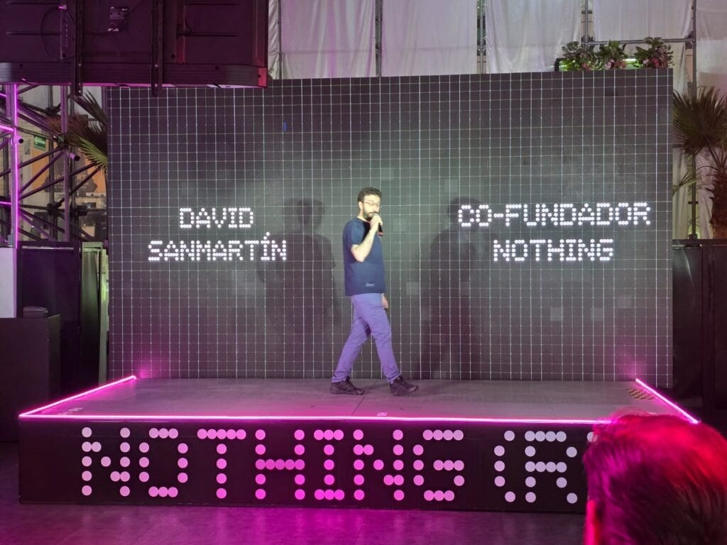 Nothing Phone 4a y 4a Pro diseño transparente México Nothing Phone 4a y 4a Pro diseño transparente México