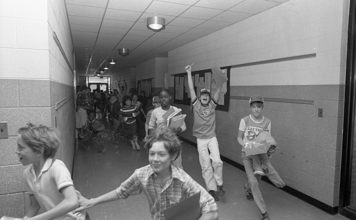 Students Leave Stone School On Last Day Of School Year, June 1980 | Ann  Arbor District Library
