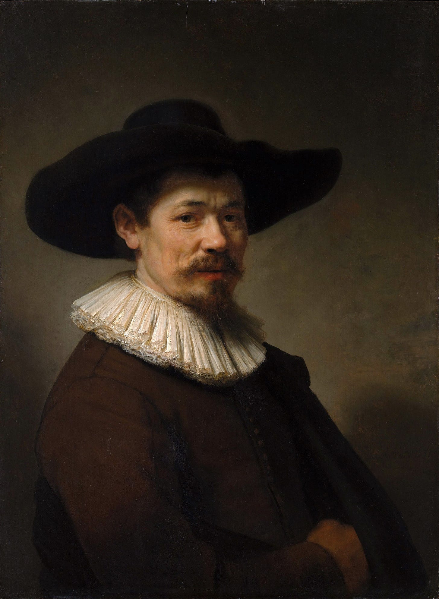 Note the differences in chiaroscuro (especially the shadow of the hat), the details of the ear, the face, the collar and the garment;