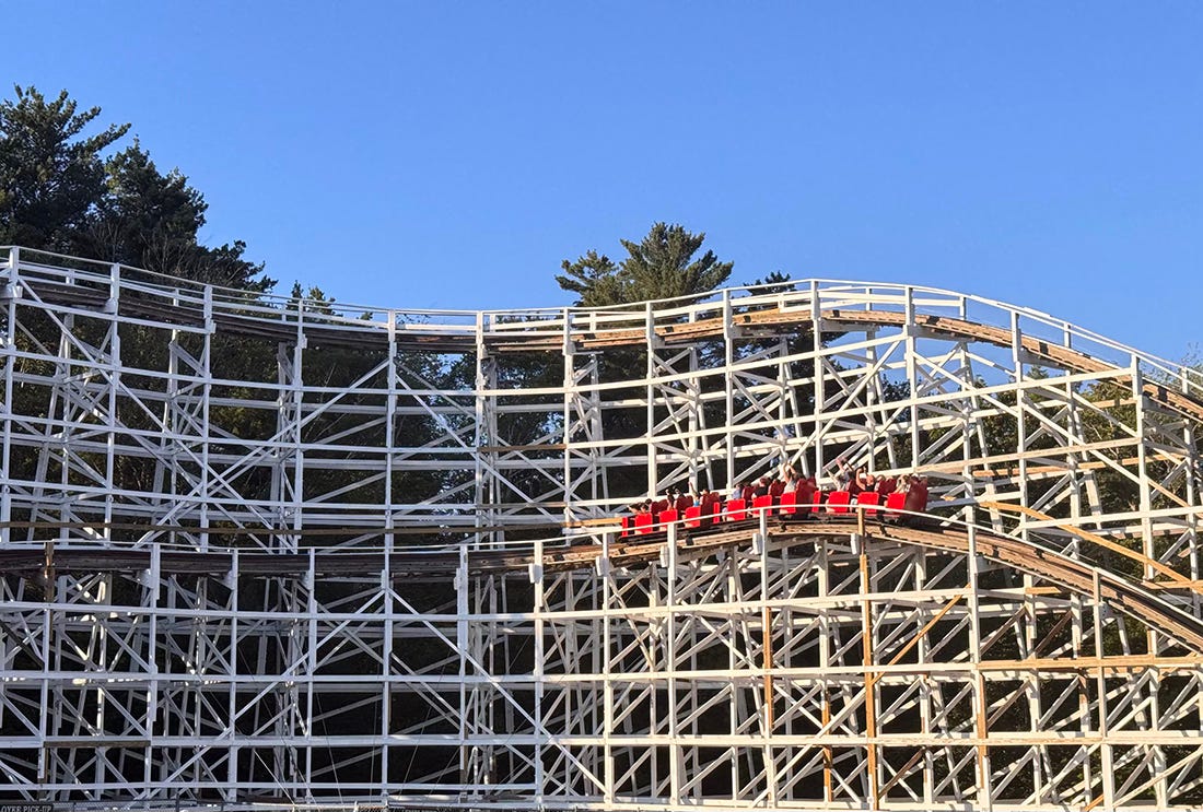 Canobie Lake Park Yankee Cannonball coaster