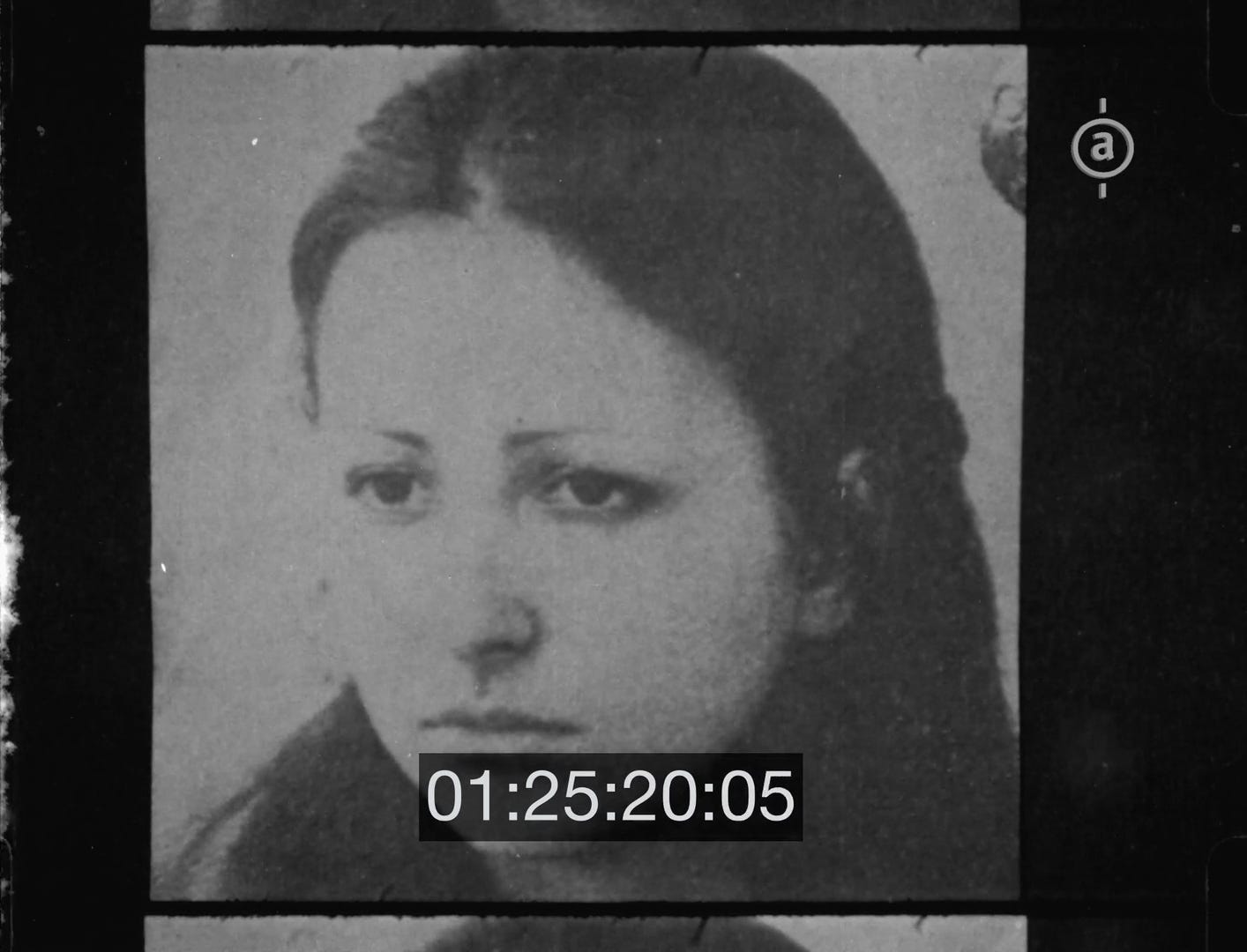 Filmando in città, (1977, documentary, b/w, 30min; still), Lotta Continua, Roma, 1977 (vimeo, youtube) [Archivio Audiovisivo del Movimento Operaio e Democratico / Archivi AAMOD]