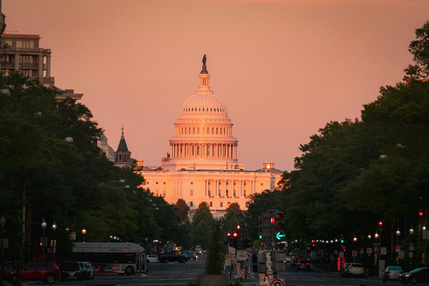 Majestic View of the US Capitol at Sunset · Free Stock Photo