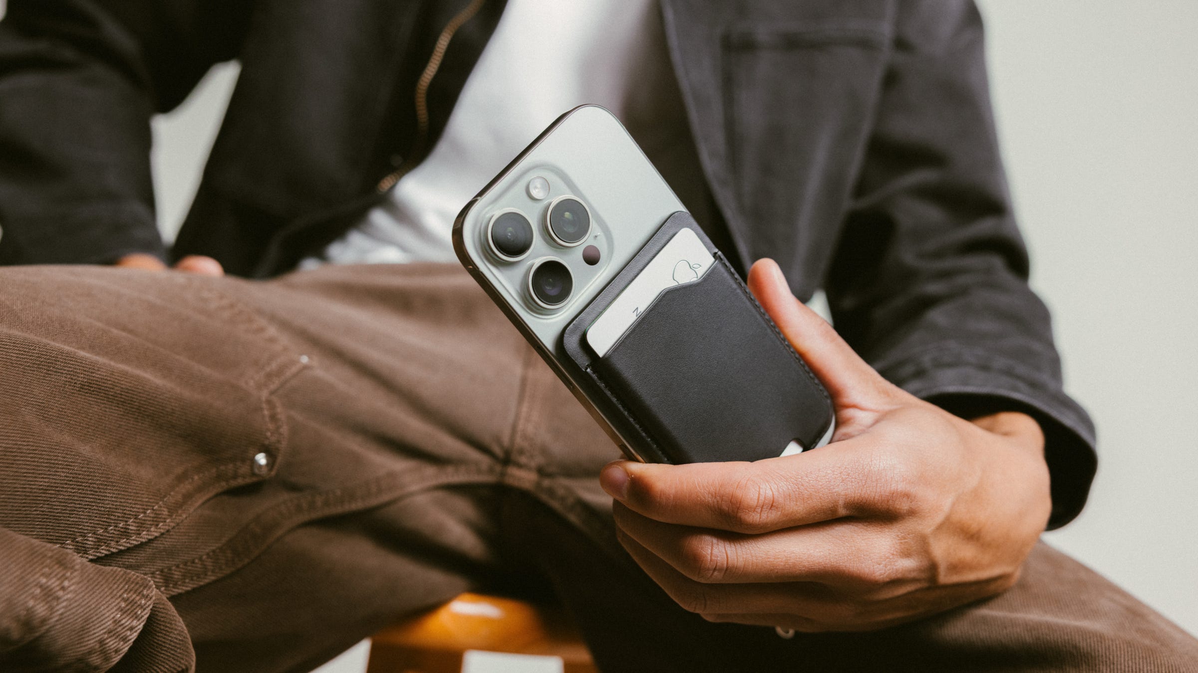 Nomad made a leather iPhone MagSafe wallet with Find My built-in