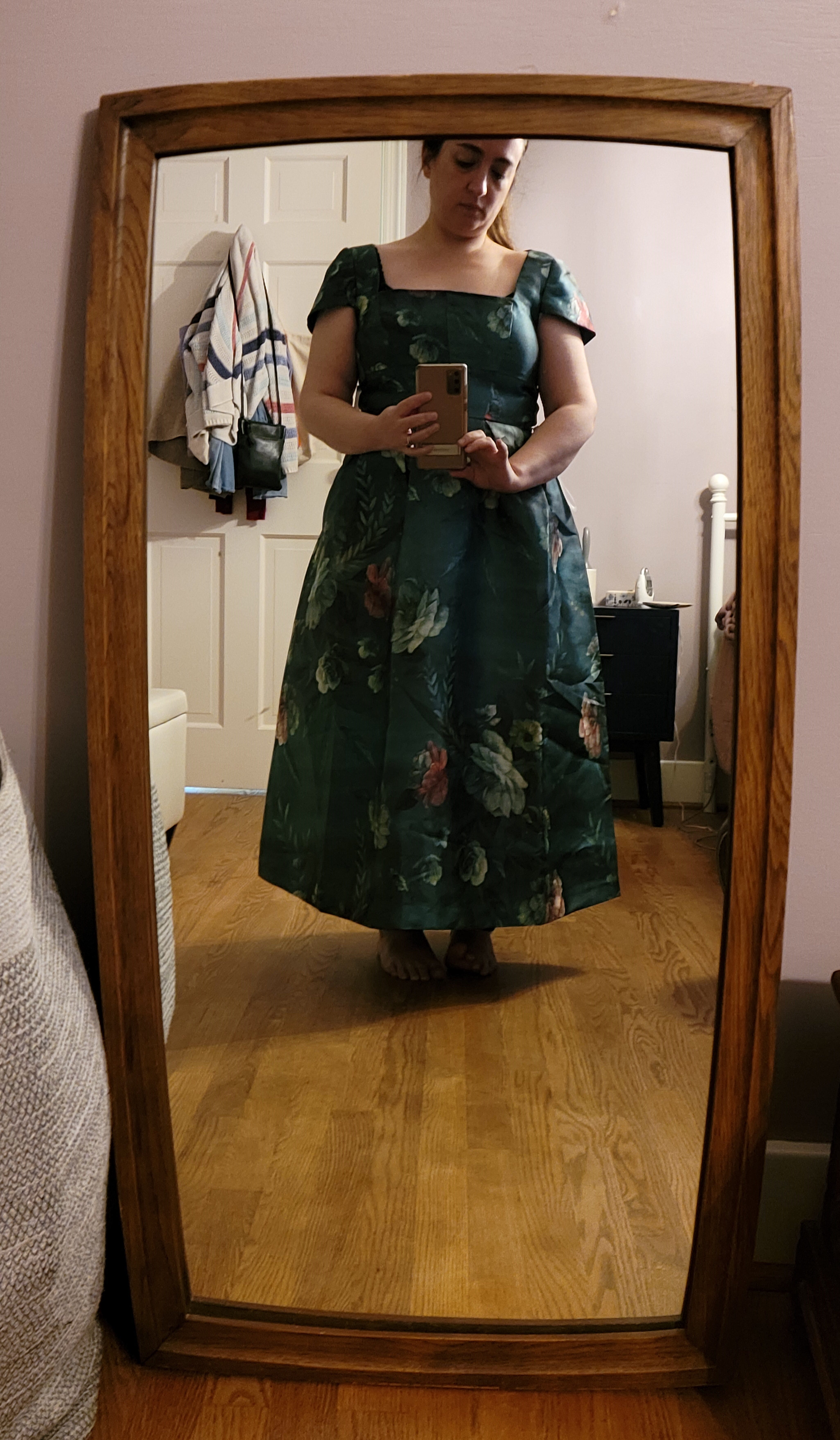 How to Try on Dresses without Judging Your Body