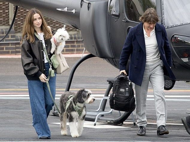 Ana de Armas and Tom Cruise were seen arriving in London together on Sunday amid ongoing rumours of a romance between the pair