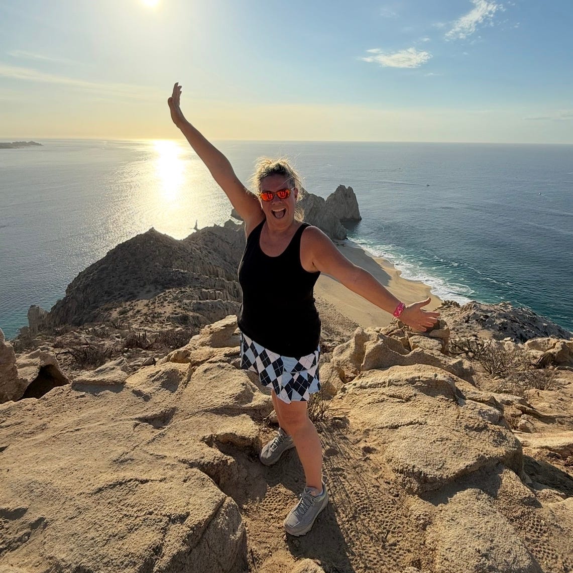 Confessions of a Cabo Mom: insider's guide to living in Cabo logo