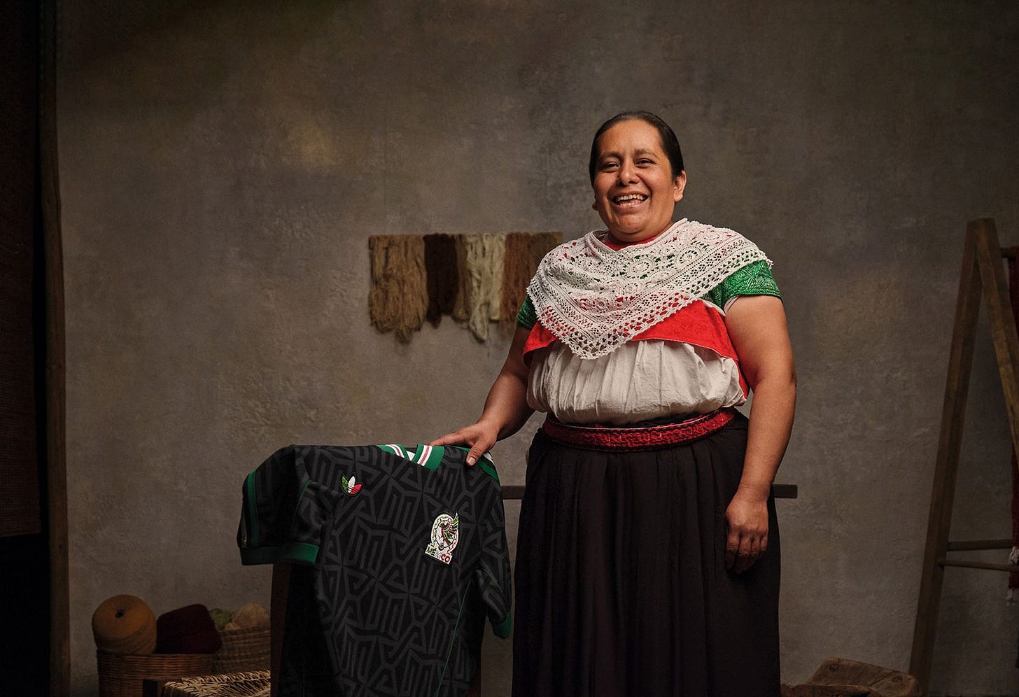 Adidas y Someone Somewhere presentan jersey artesanal de la Selección Mexicana para el Mundial 2026. Adidas y Someone Somewhere presentan jersey artesanal de la Selección Mexicana para el Mundial 2026.