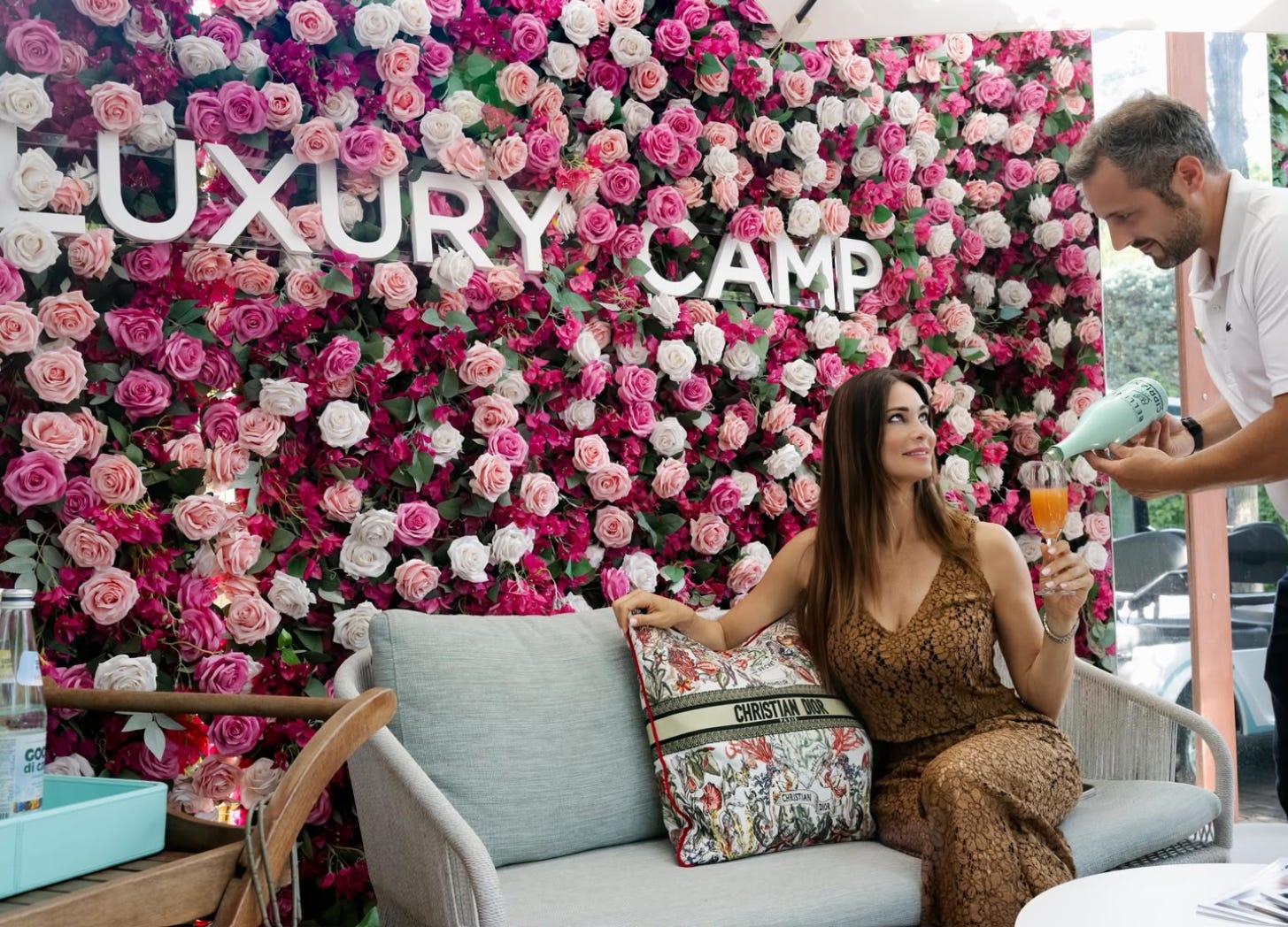 Manuela Arcuri al Luxury Camp