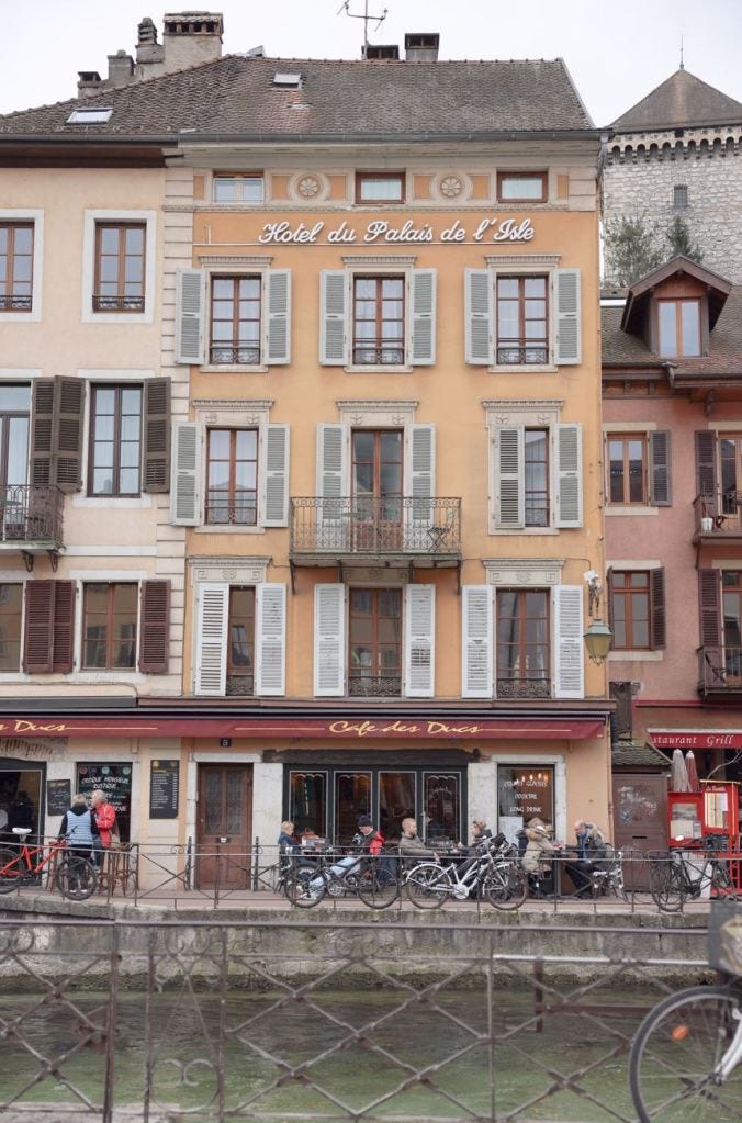Annecy travel guide