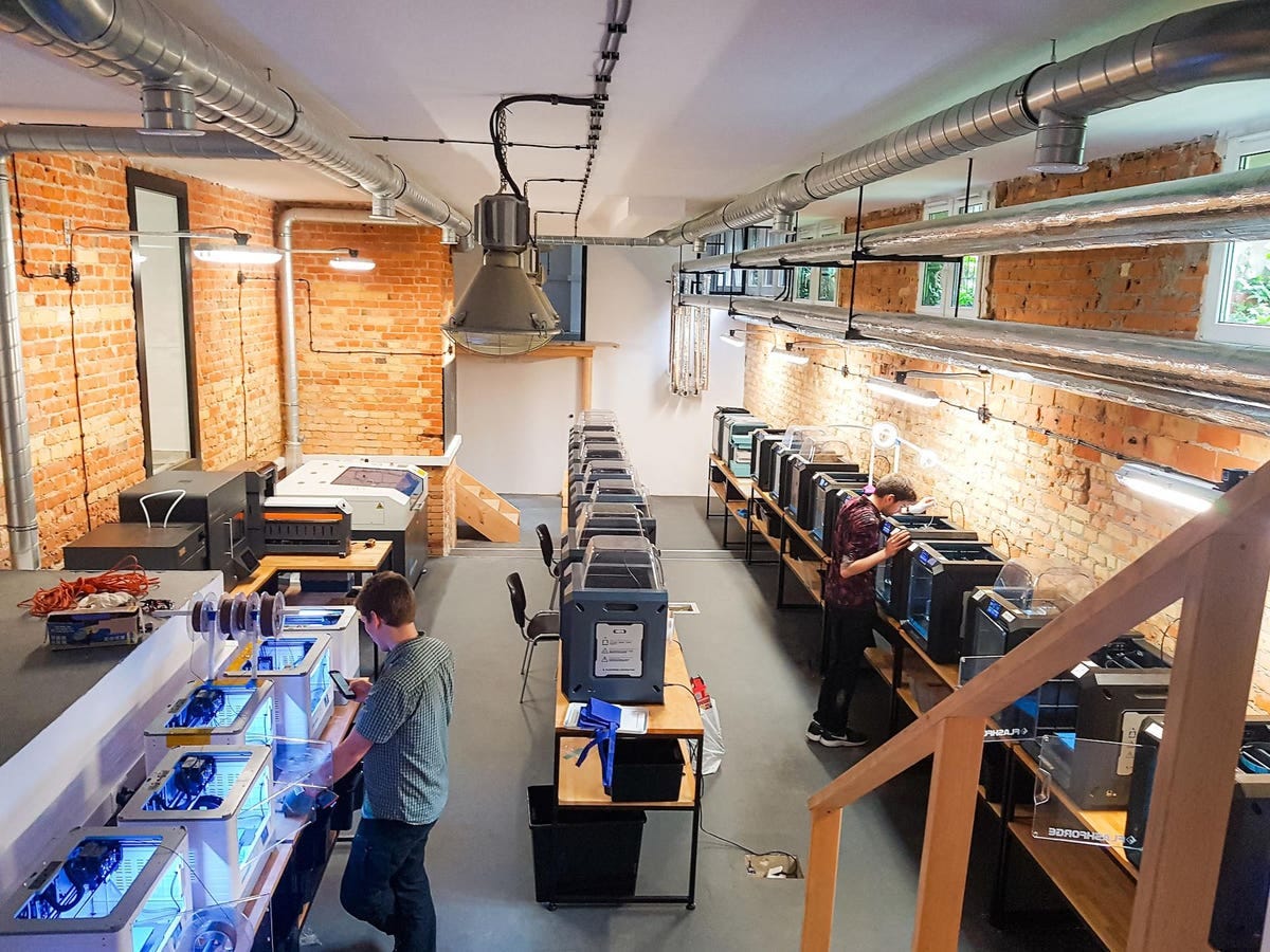 Putting 3D Printers To Work In Ukraine's War Zone