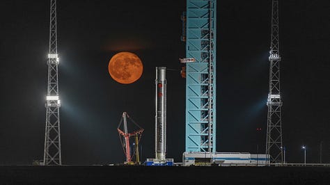 Various images of the Zhuque-3 first-stage booster test article.