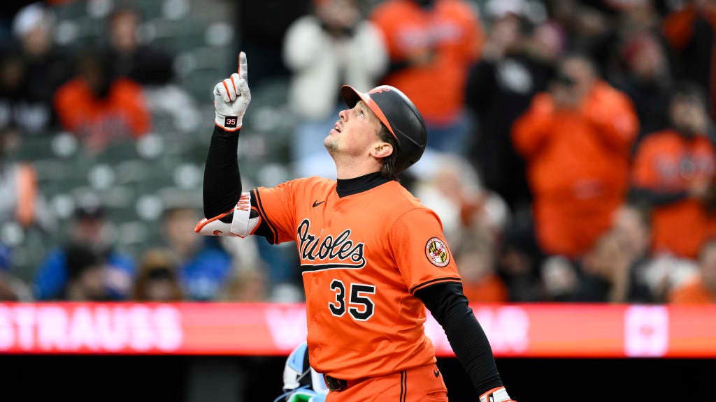 Adley Rutschman's solo home run (3)