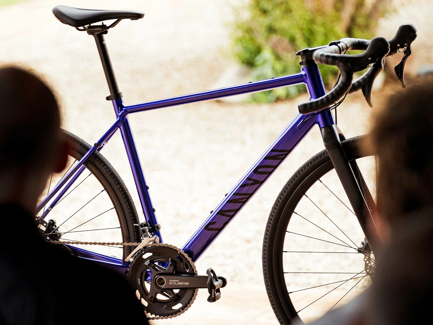 Canyon Endurace AllRoad AL affordable entry-level aluminum road & gravel bike, shiny purple