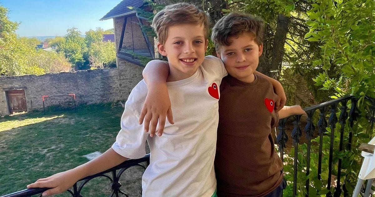 Antoine and Éric, altar servers from Burgundy Antoine and Éric, altar servers from Burgundy