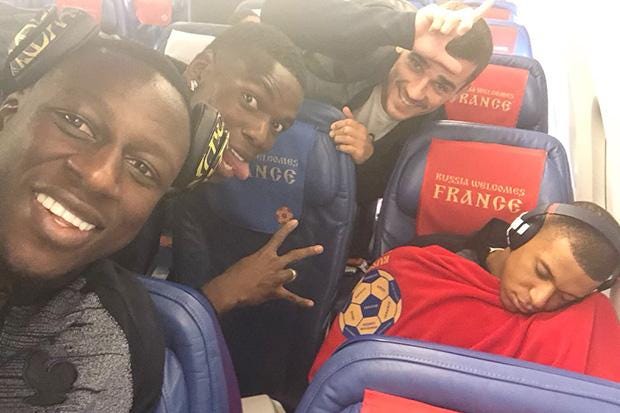 World Cup 2018: France stars mock Kylian Mbappe for falling asleep during  flight to St Petersburg ahead of Belgium semi-final | The Sun