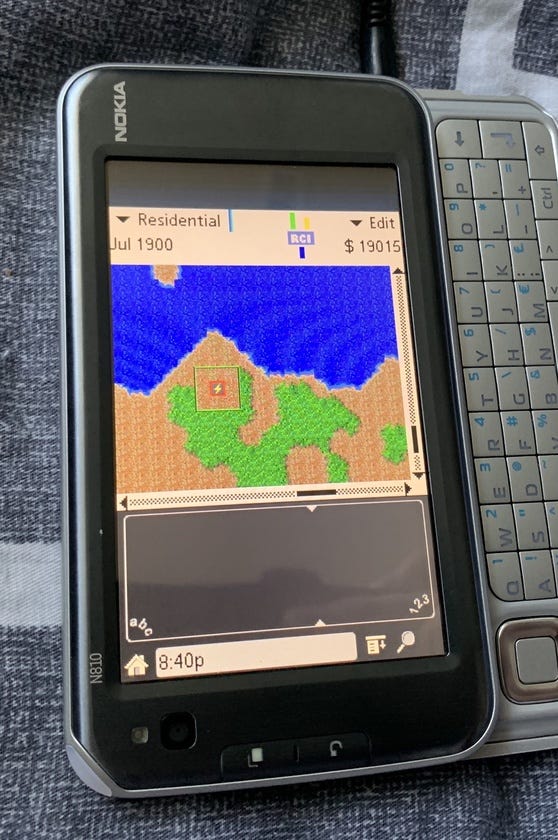 The Linux-powered Nokia N810 from 2007 -- still awesome in 2021
