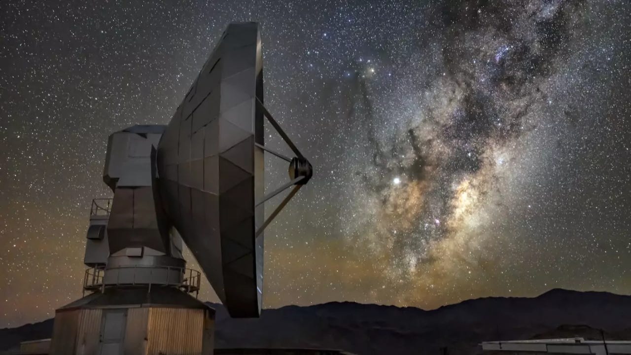 SwedishโESO Submillimetre Telescope (SEST) and the Milky Way | ESOโs La Silla Observatory, Chilean Atacama Desert SwedishโESO Submillimetre Telescope (SEST) and the Milky Way | ESOโs La Silla Observatory, Chilean Atacama Desert