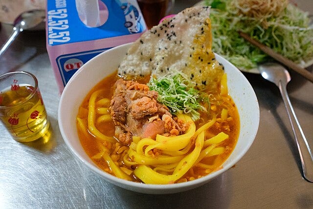 Mì Quảng Đà Lạt, nguồn: <a href="https://commons.wikimedia.org/wiki/File:-i---i-_(39758505771).jpg">commons.wikimedia.org</a>