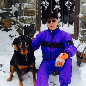 My Elderly Father Fell for a Romance Baiter